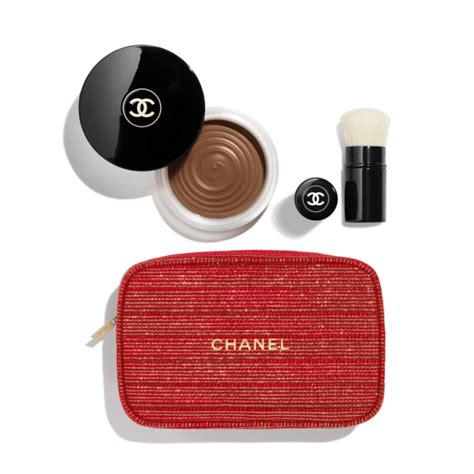 Sneak Peek! Chanel Holiday 2022 Tweed Makeup & Skincare Gift 